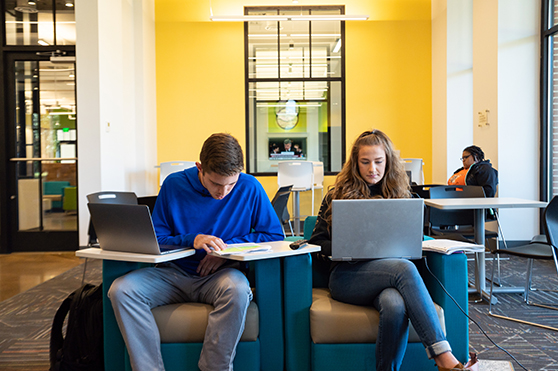students study in colloms campus center
